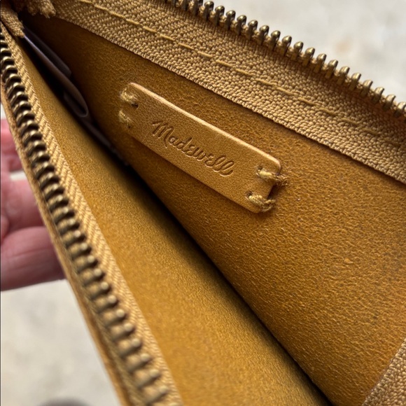 Madewell The Essential Zip Card Case Wallet - Picture 4 of 4